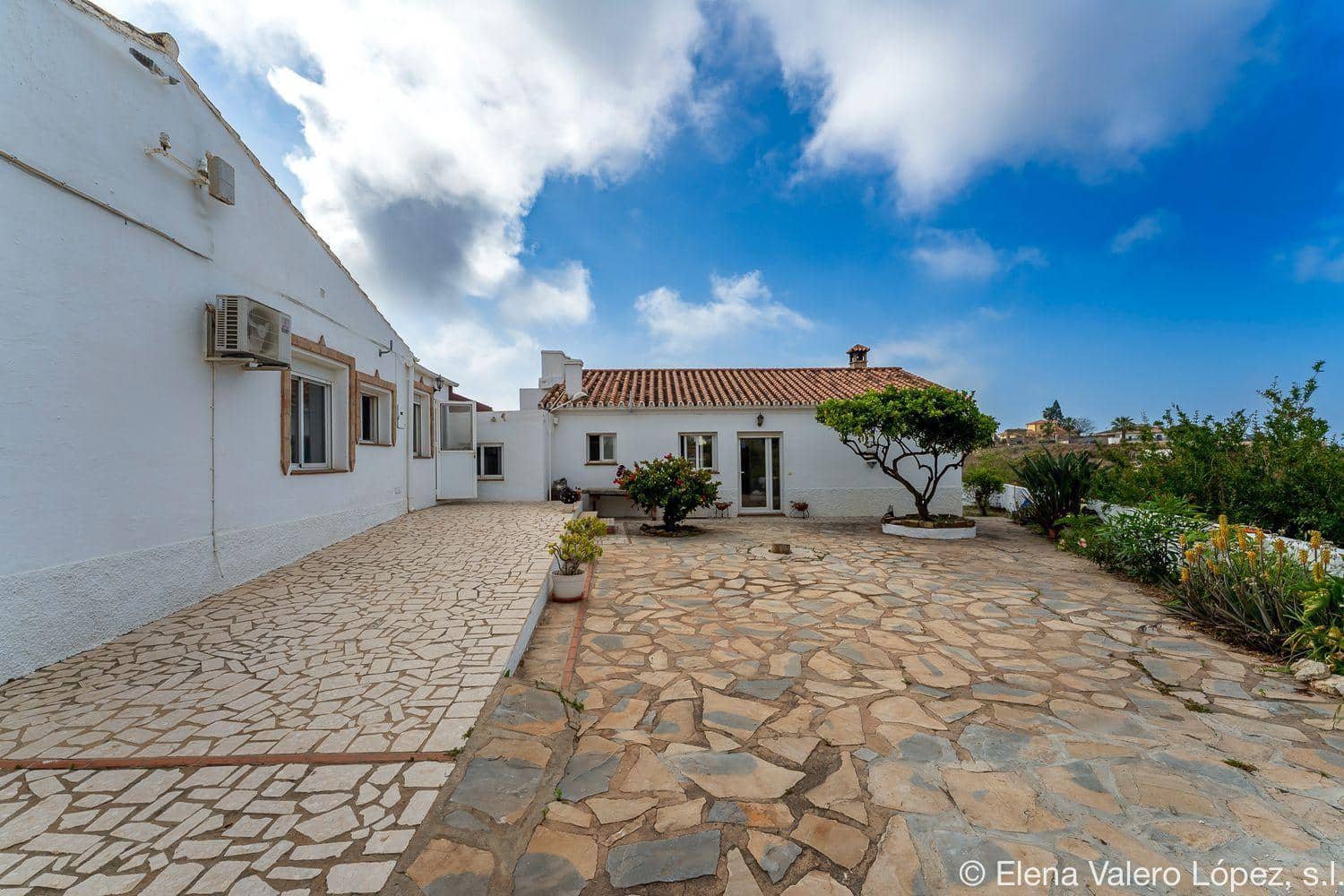 5 soveværelse Finca/Landehus til salg i Benajarafe - € 450.000 (Ref: 9125228)