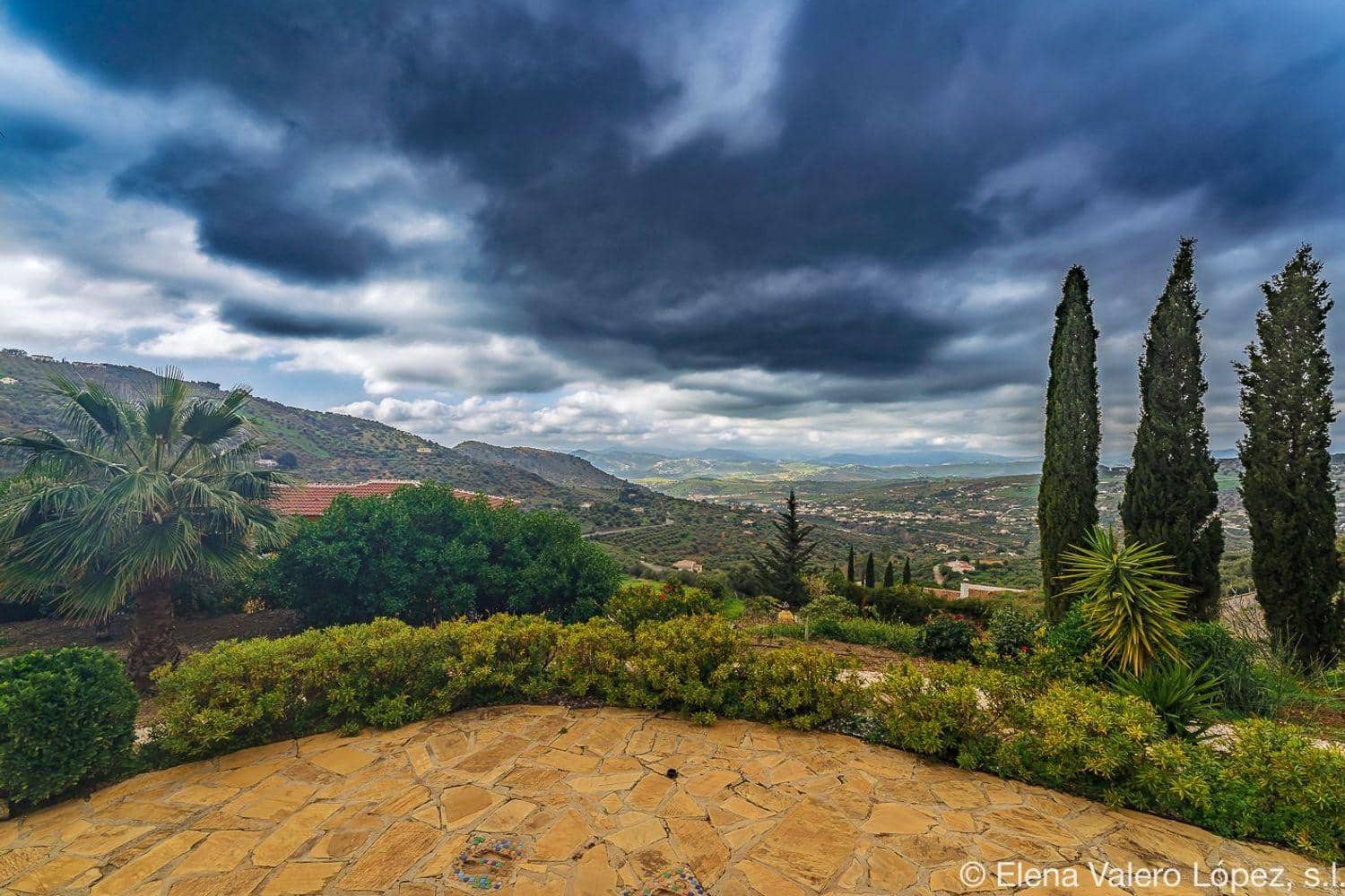 4 bedroom Finca/Country House for sale in Alcaucin with pool - € 575,000 (Ref: 9474066)