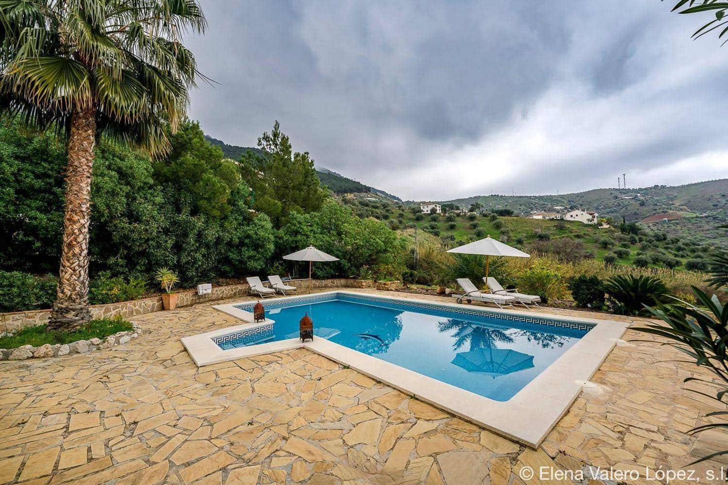 4 bedroom Finca/Country House for sale in Alcaucin with pool - € 575,000 (Ref: 9474066)