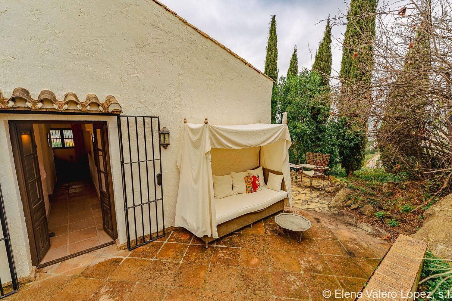 4 bedroom Finca/Country House for sale in Alcaucin with pool - € 575,000 (Ref: 9474066)