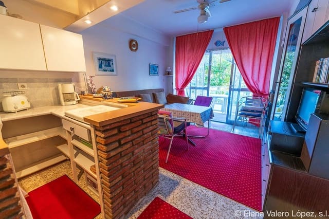 Piso de 1 habitación en Torre del Mar, Vélez-Málaga en venta - 230.000 € (Ref: 9488272)