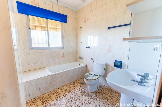 4 soveværelse Finca/Landehus til salg i Comares med swimmingpool - € 460.000 (Ref: 9747007)