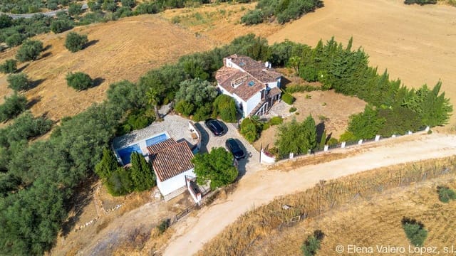 3 soverom Finca/Herregård til salgs i Alfarnatejo med svømmebasseng - € 375 000 (Ref: 9751927)