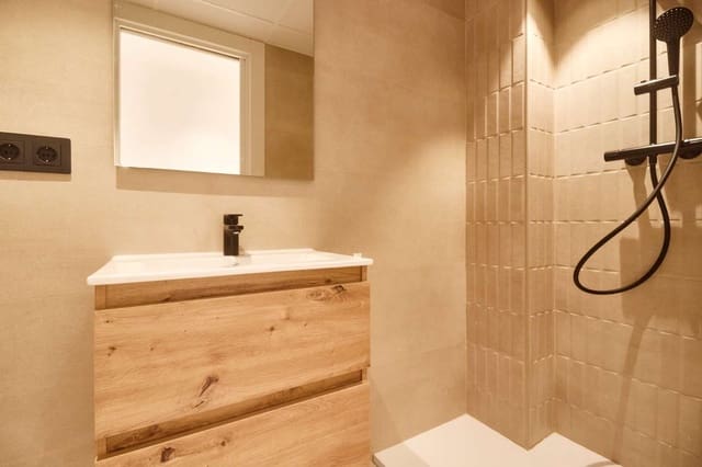 3 slaapkamer Flat te koop in Fuengirola met zwembad - € 497.000 (Ref: 8862412)