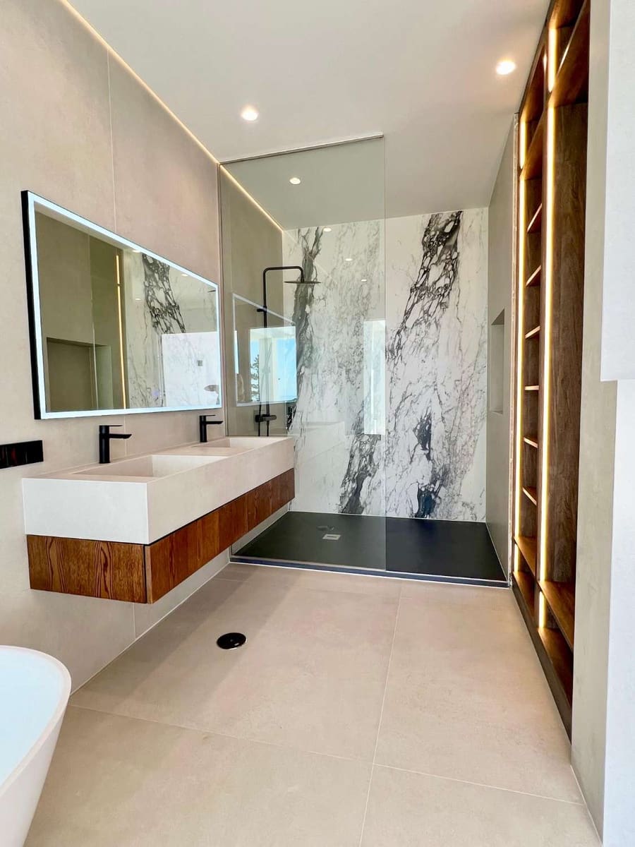 6 Zimmer Villa zu verkaufen in Marbella mit Pool - 3.899.000 € (Ref: 8881357)