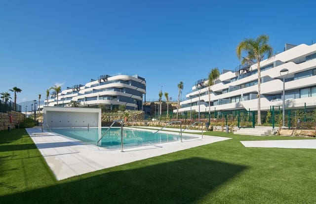 2 Zimmer Penthouse zu verkaufen in Estepona - 521.000 € (Ref: 8883959)