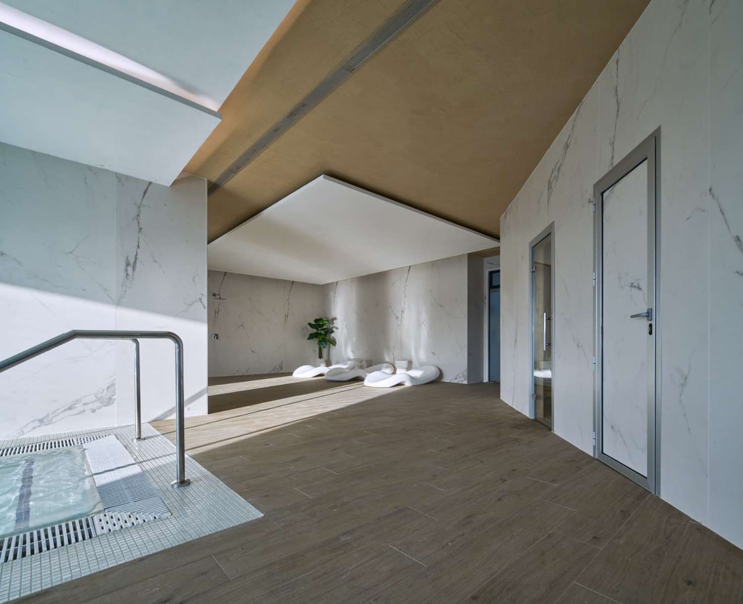 2 Zimmer Penthouse zu verkaufen in Estepona - 521.000 € (Ref: 8883959)