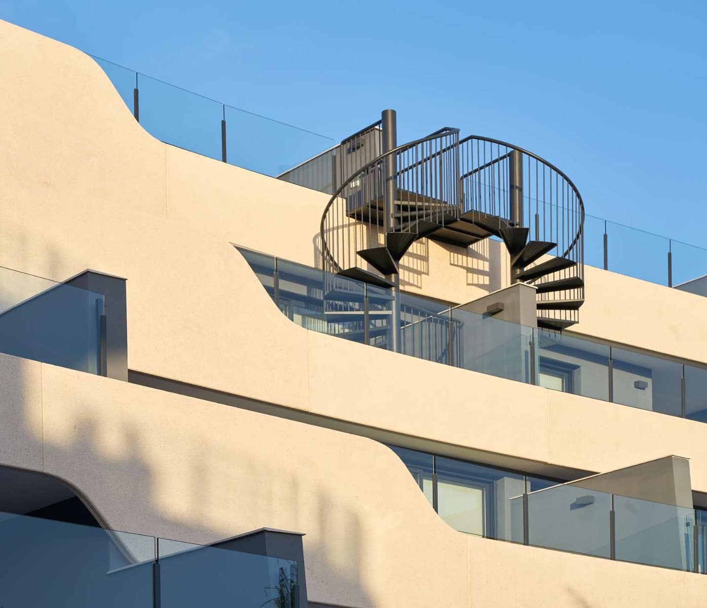 2 Zimmer Penthouse zu verkaufen in Estepona - 521.000 € (Ref: 8883959)