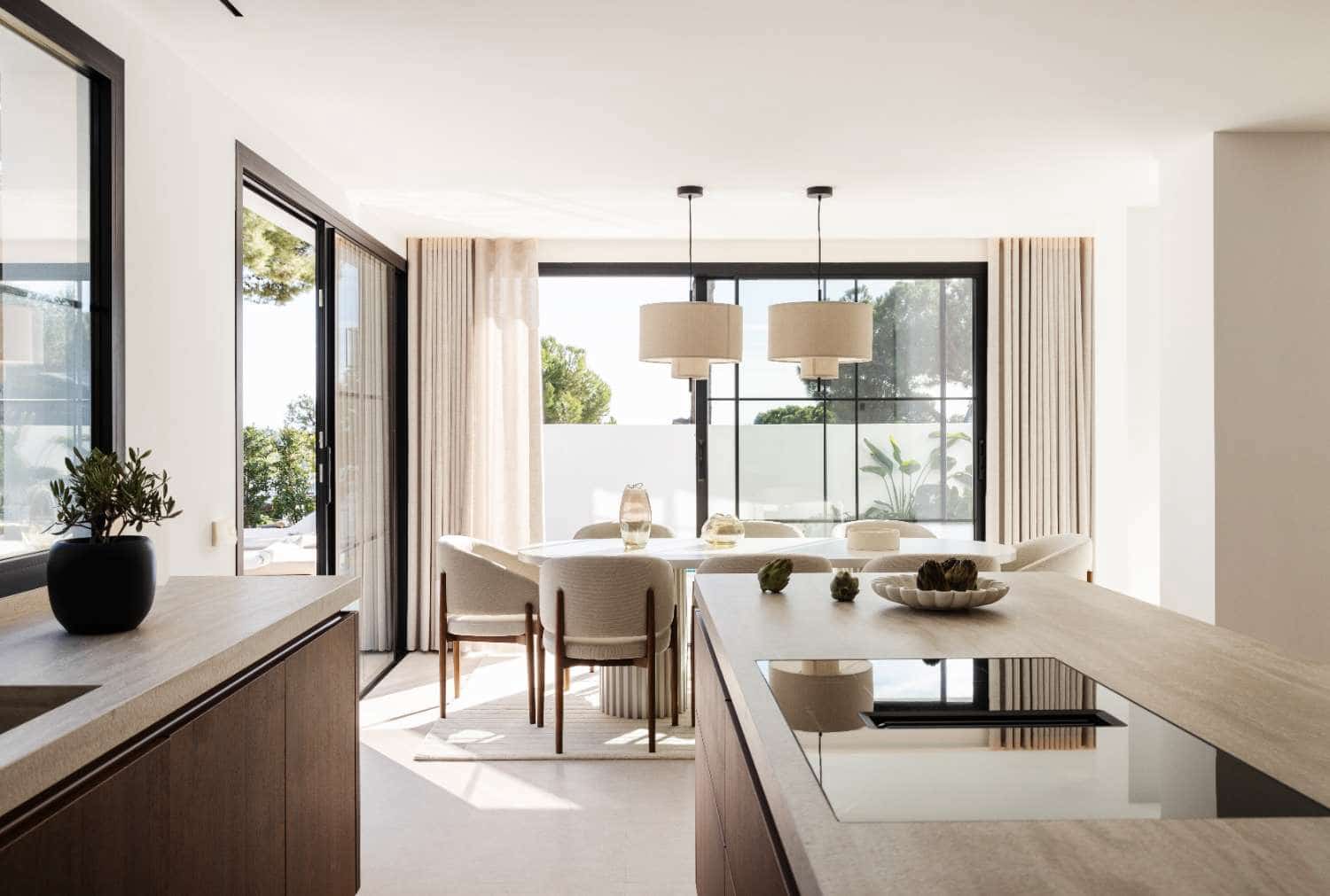 5 bedroom Villa for sale in Marbella with pool - € 2,795,000 (Ref: 8885808)