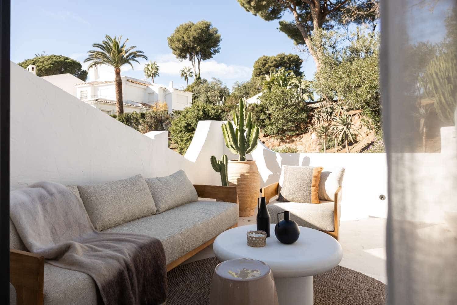 5 bedroom Villa for sale in Marbella with pool - € 2,795,000 (Ref: 8885808)