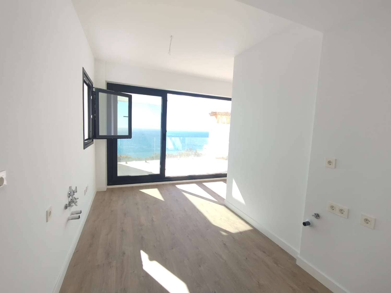 2 chambre Bungalow à vendre à Torrox avec piscine - 347 000 € (Ref: 8896474)