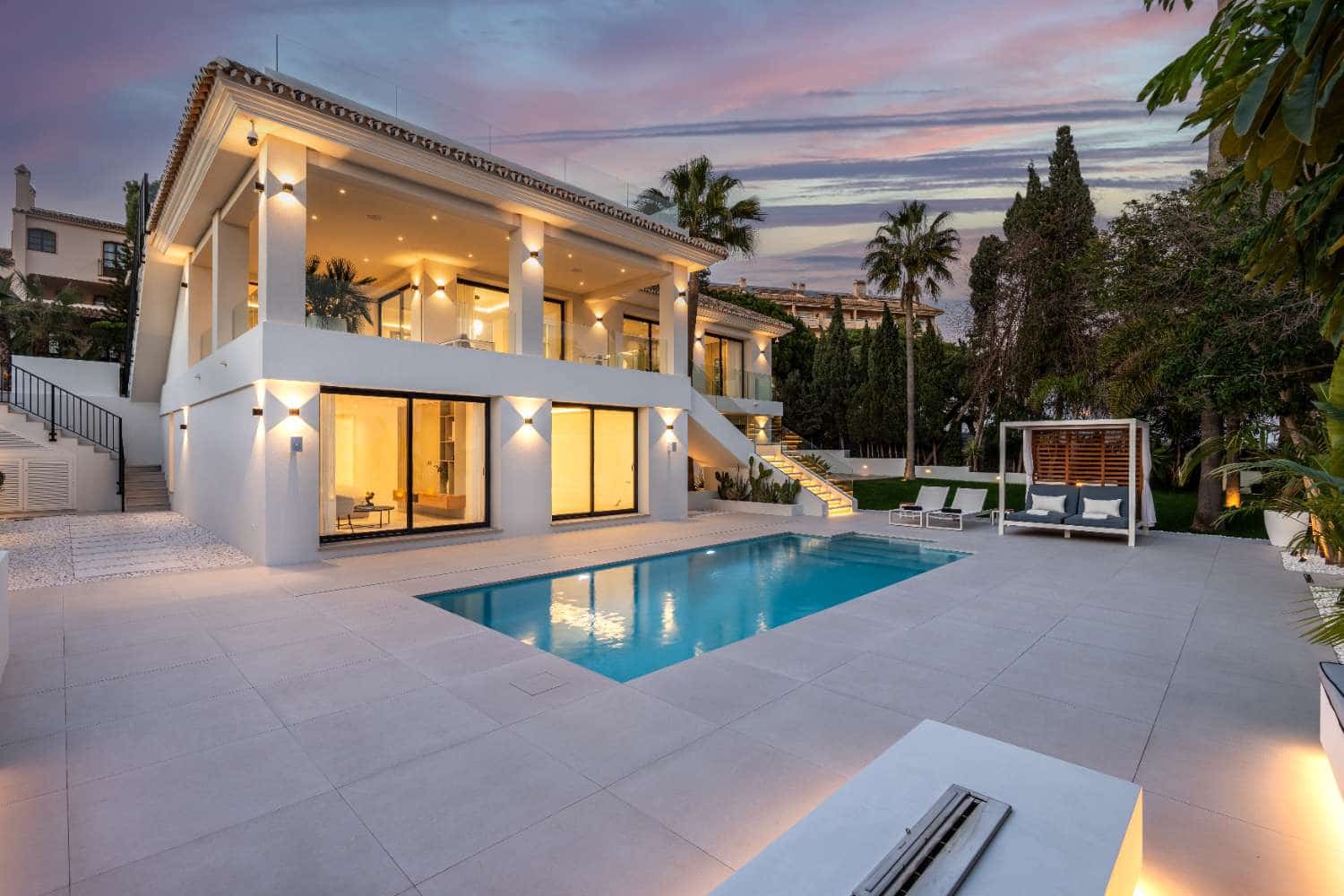 Chalet de 4 habitaciones en Marbella en venta con piscina garaje - 3.669.000 € (Ref: 8912667)