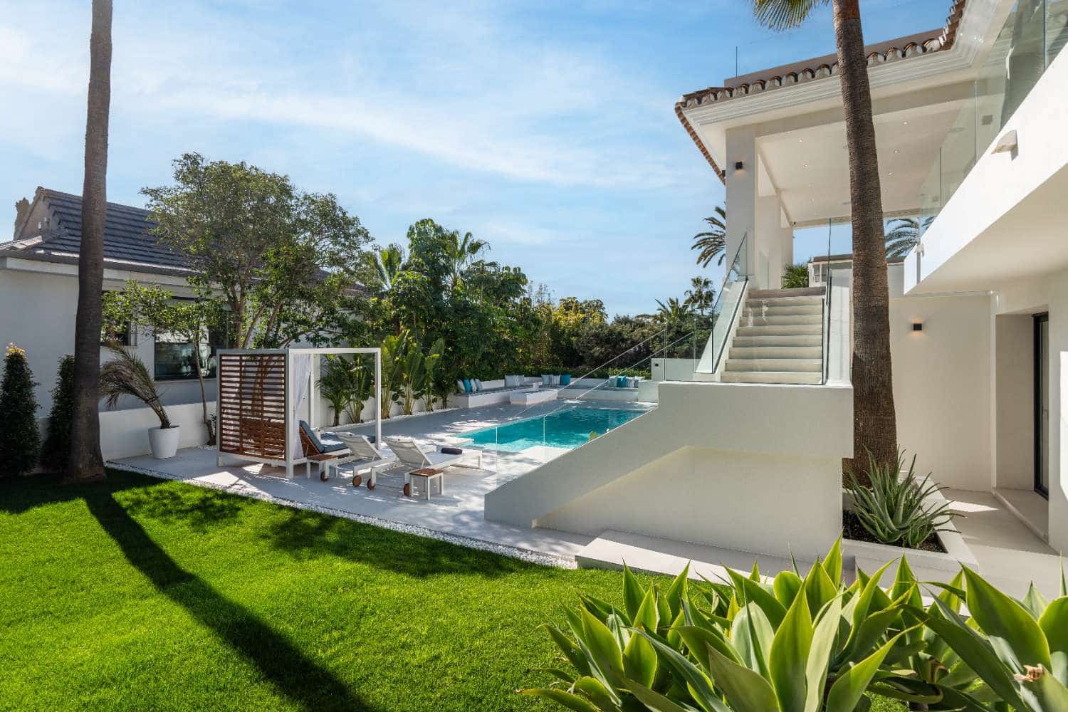 Chalet de 4 habitaciones en Marbella en venta con piscina garaje - 3.669.000 € (Ref: 8912667)