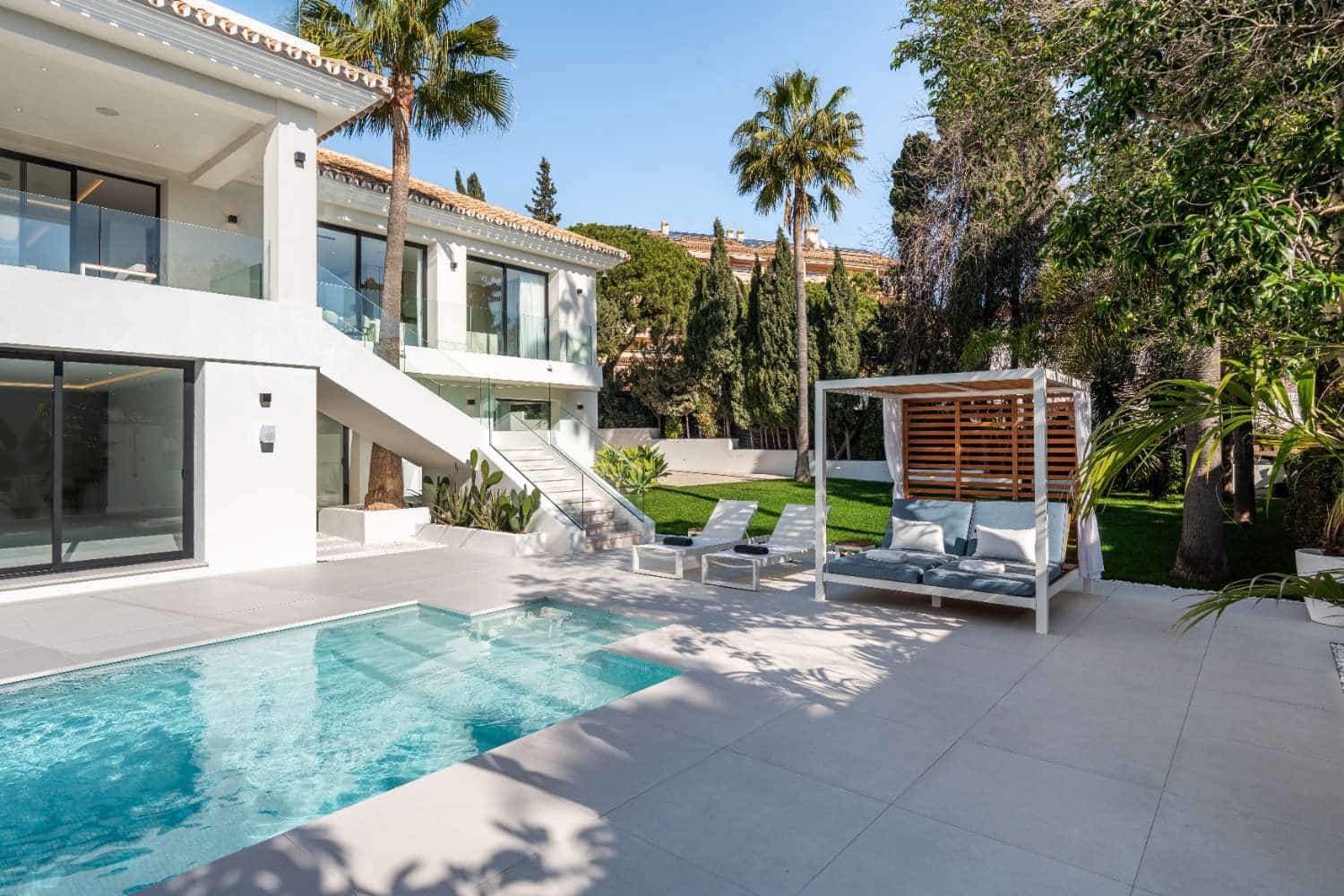 Chalet de 4 habitaciones en Marbella en venta con piscina garaje - 3.669.000 € (Ref: 8912667)