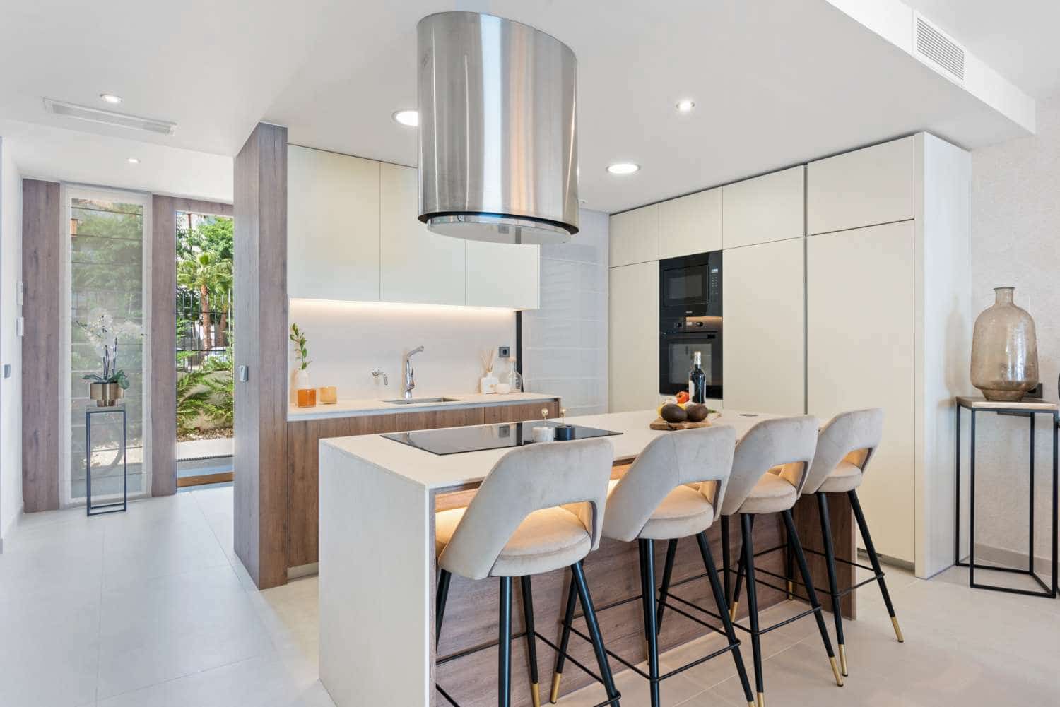 5 soveværelse Bungalow til salg i Marbella med swimmingpool - € 2.395.000 (Ref: 8912670)