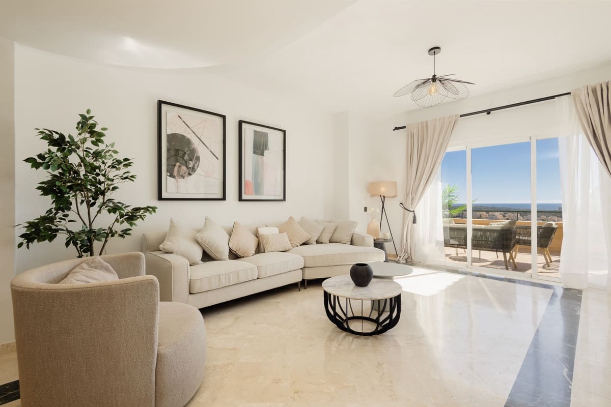 3 Zimmer Strandapartment zu verkaufen in Marbella mit Pool - 850.000 € (Ref: 9000969)