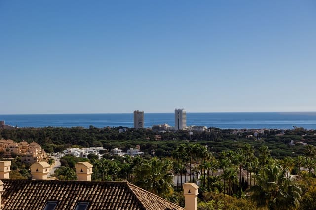 3 Zimmer Strandapartment zu verkaufen in Marbella mit Pool - 850.000 € (Ref: 9000969)
