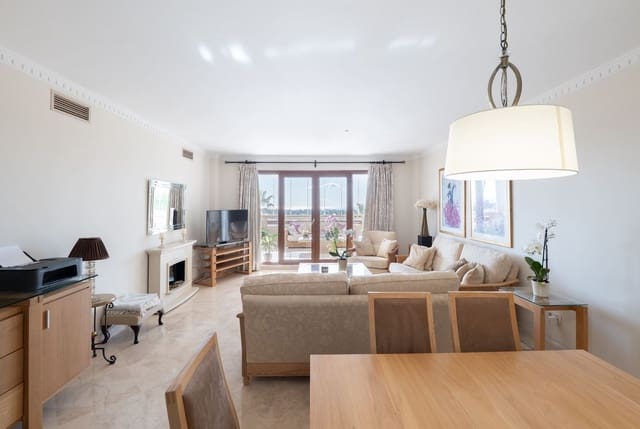 Apartamento de 2 habitaciones en Benahavís en venta con piscina - 579.000 € (Ref: 9007381)