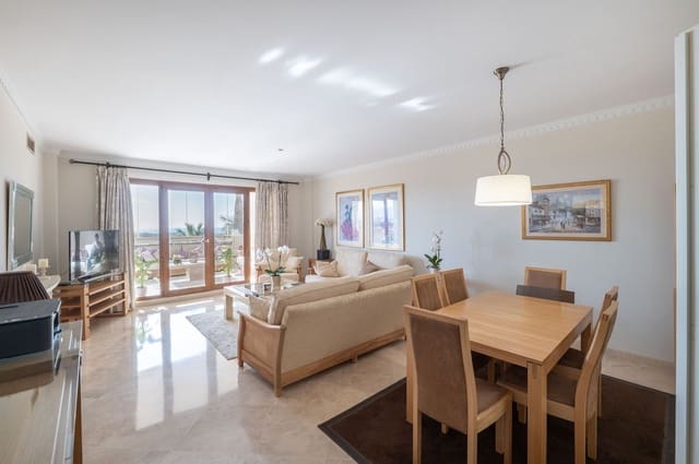 Apartamento de 2 habitaciones en Benahavís en venta con piscina - 579.000 € (Ref: 9007381)