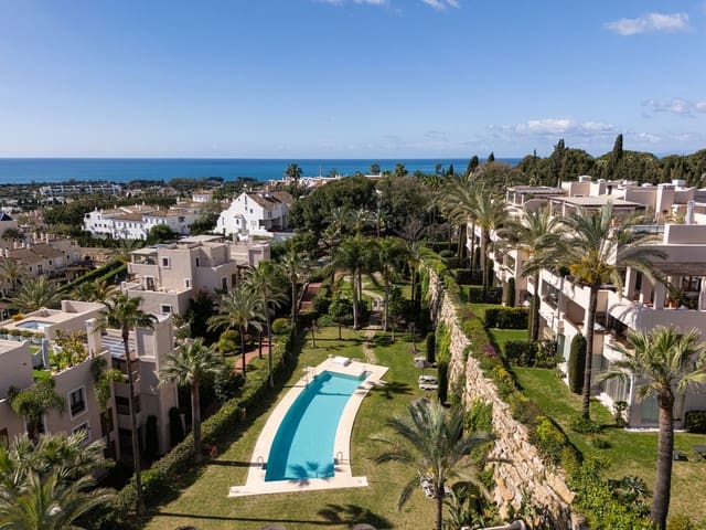 Apartamento de 2 habitaciones en Benahavís en venta con piscina - 579.000 € (Ref: 9007381)