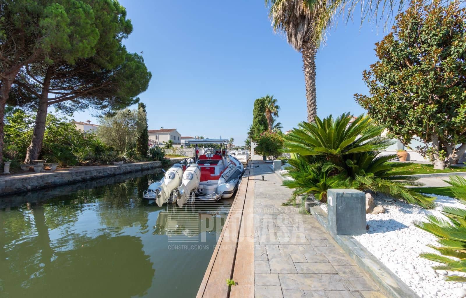 6 chambre Villa/Maison à vendre à Empuriabrava avec piscine garage - 1 990 000 € (Ref: 6325636)