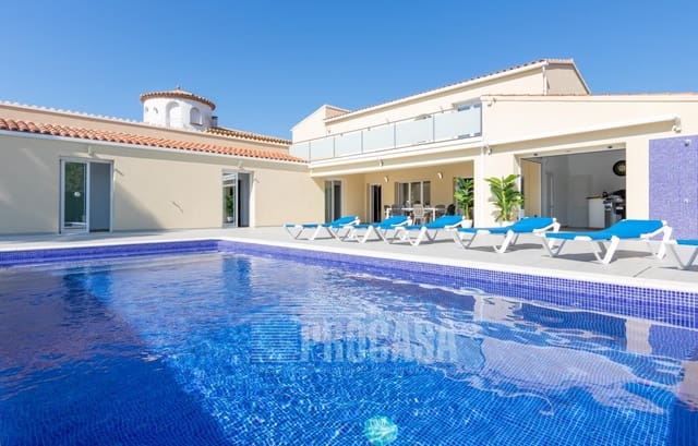 6 chambre Villa/Maison à vendre à Empuriabrava, Castelló d'Empúries avec piscine garage - 1 990 000 € (Ref: 6325636)