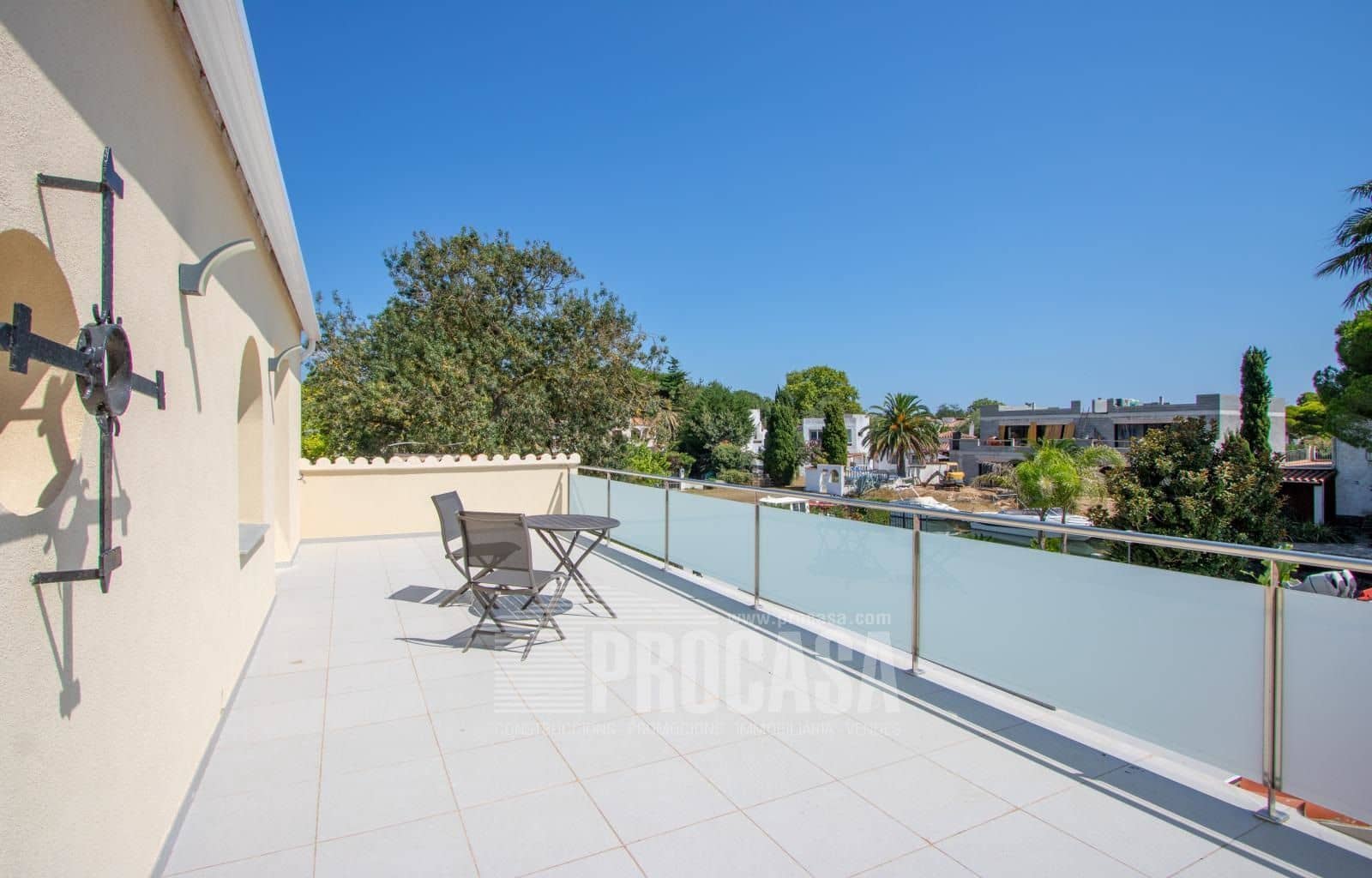 6 chambre Villa/Maison à vendre à Empuriabrava avec piscine garage - 1 990 000 € (Ref: 6325636)