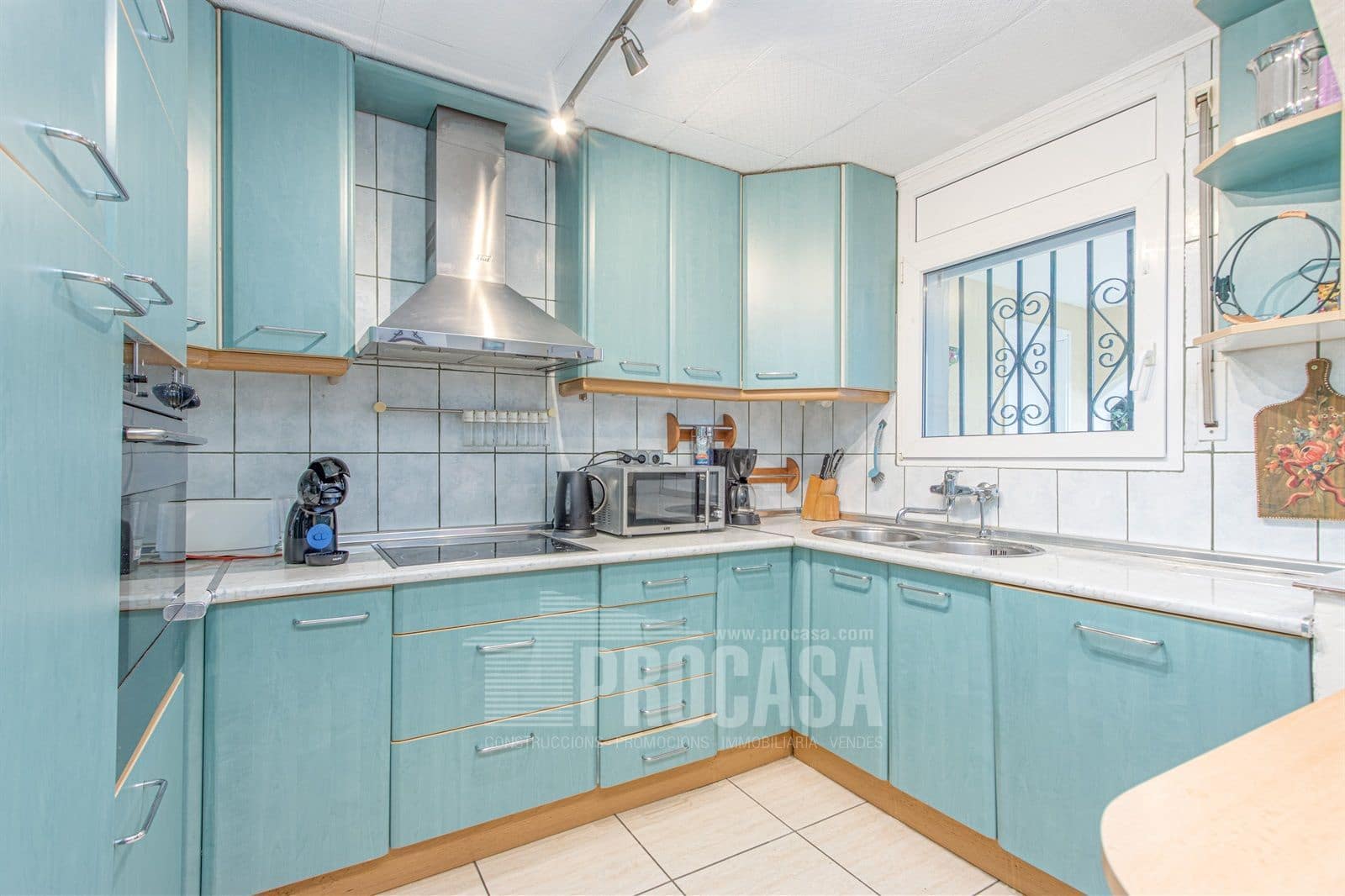 4 slaapkamer Villa te koop in Empuriabrava met zwembad - € 430.000 (Ref: 7255142)