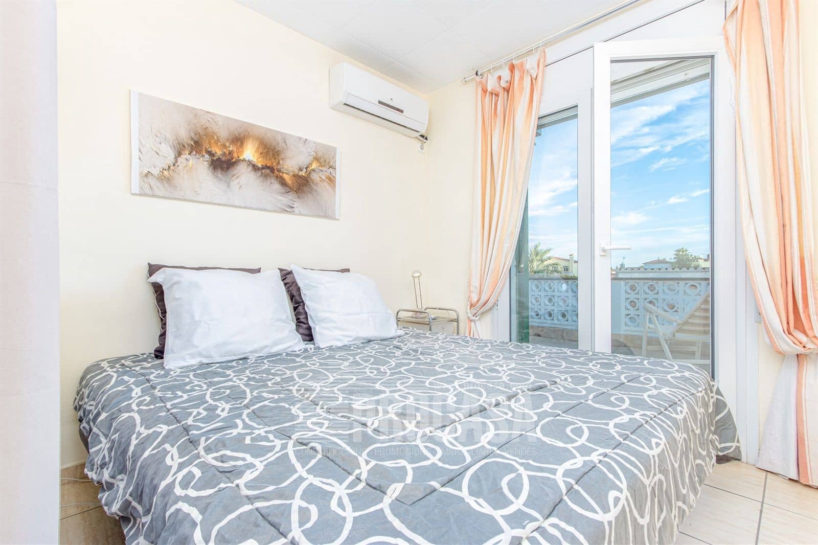 4 slaapkamer Villa te koop in Empuriabrava met zwembad - € 430.000 (Ref: 7255142)