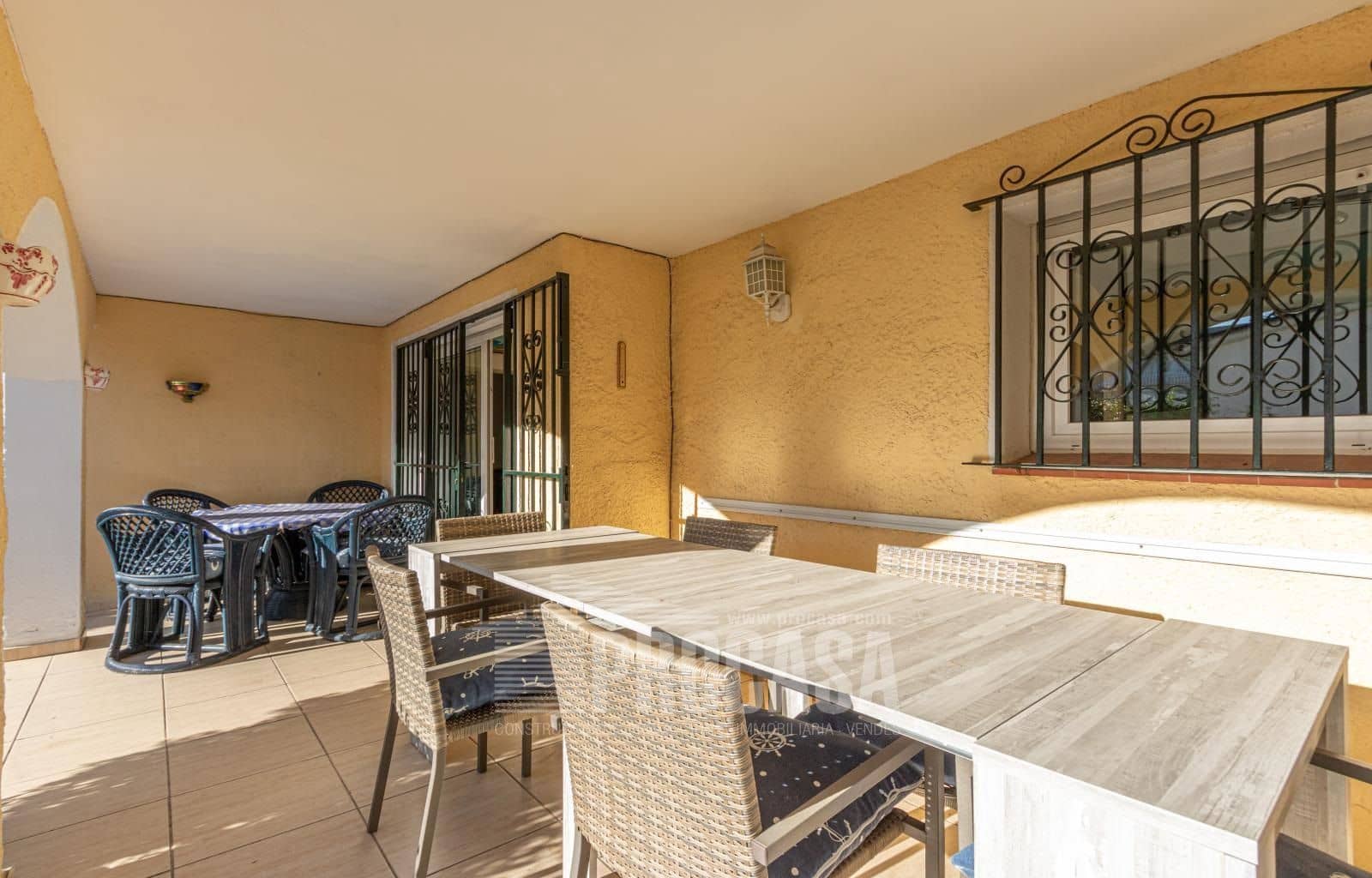 4 slaapkamer Villa te koop in Empuriabrava met zwembad - € 430.000 (Ref: 7255142)