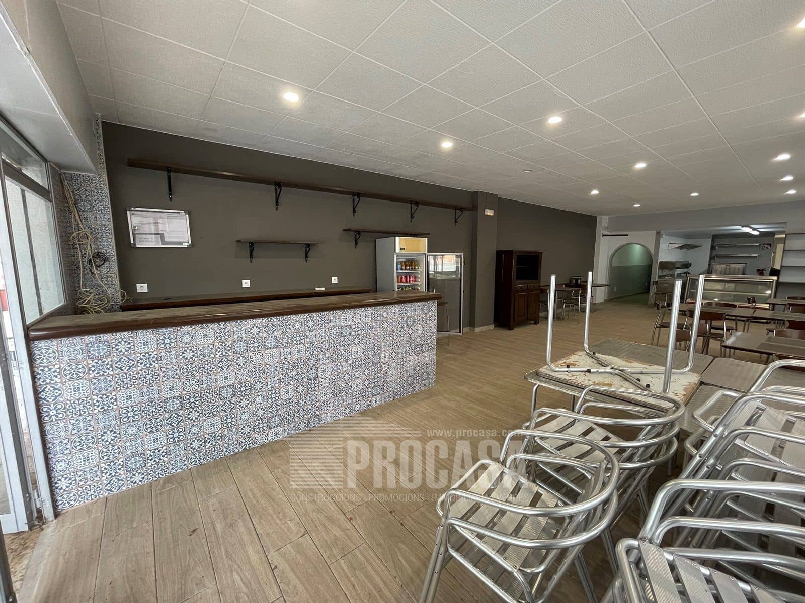 Erhverv til salg i Empuriabrava - € 210.000 (Ref: 7329251)