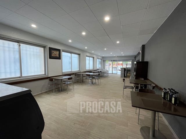 Erhverv til salg i Empuriabrava, Castelló d'Empúries - € 210.000 (Ref: 7329251)