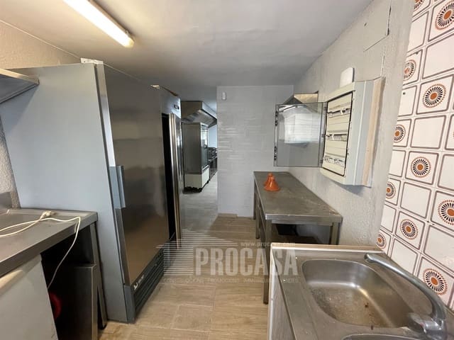 Erhverv til salg i Empuriabrava, Castelló d'Empúries - € 210.000 (Ref: 7329251)