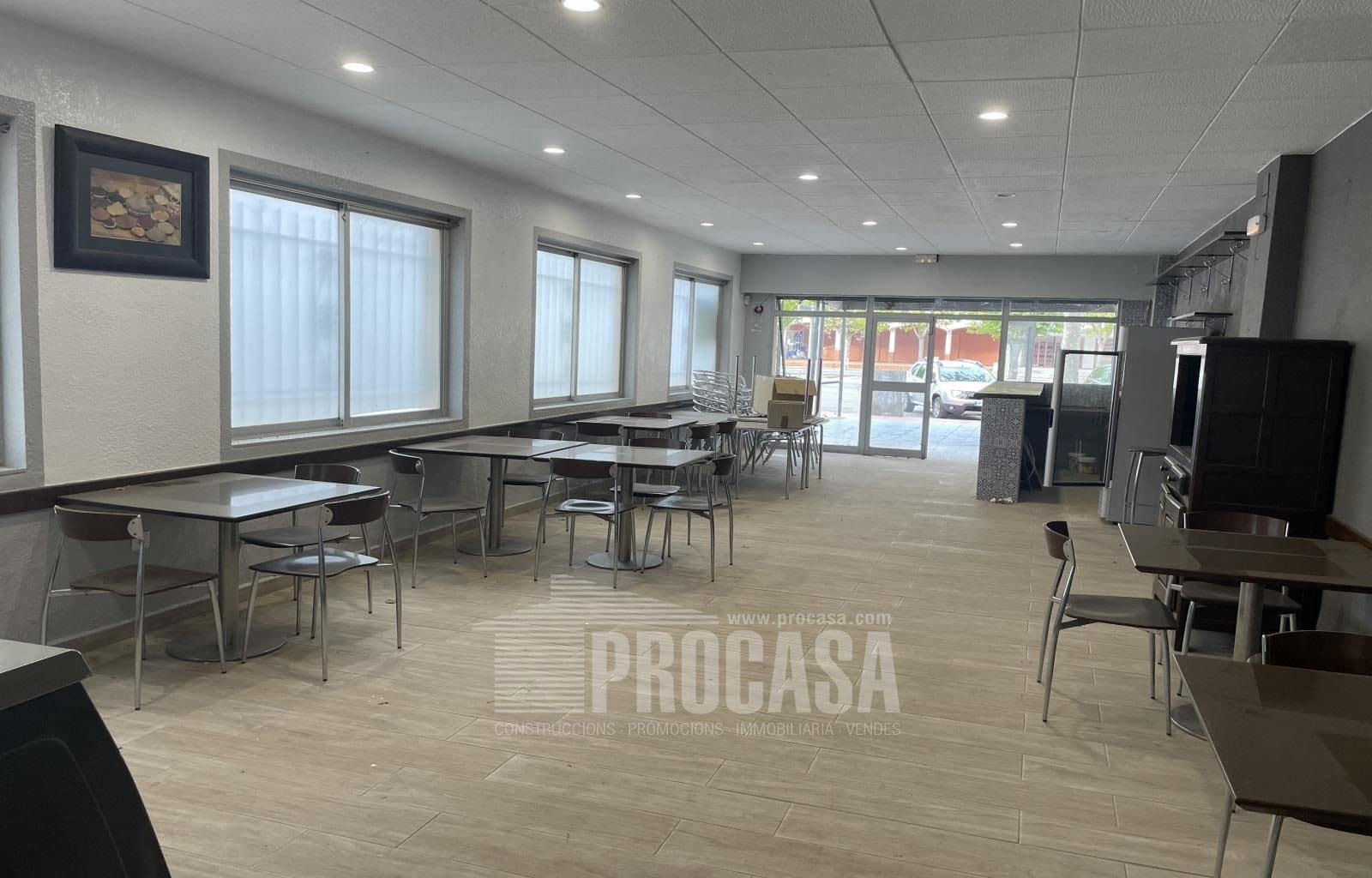 Erhverv til salg i Empuriabrava - € 210.000 (Ref: 7329251)