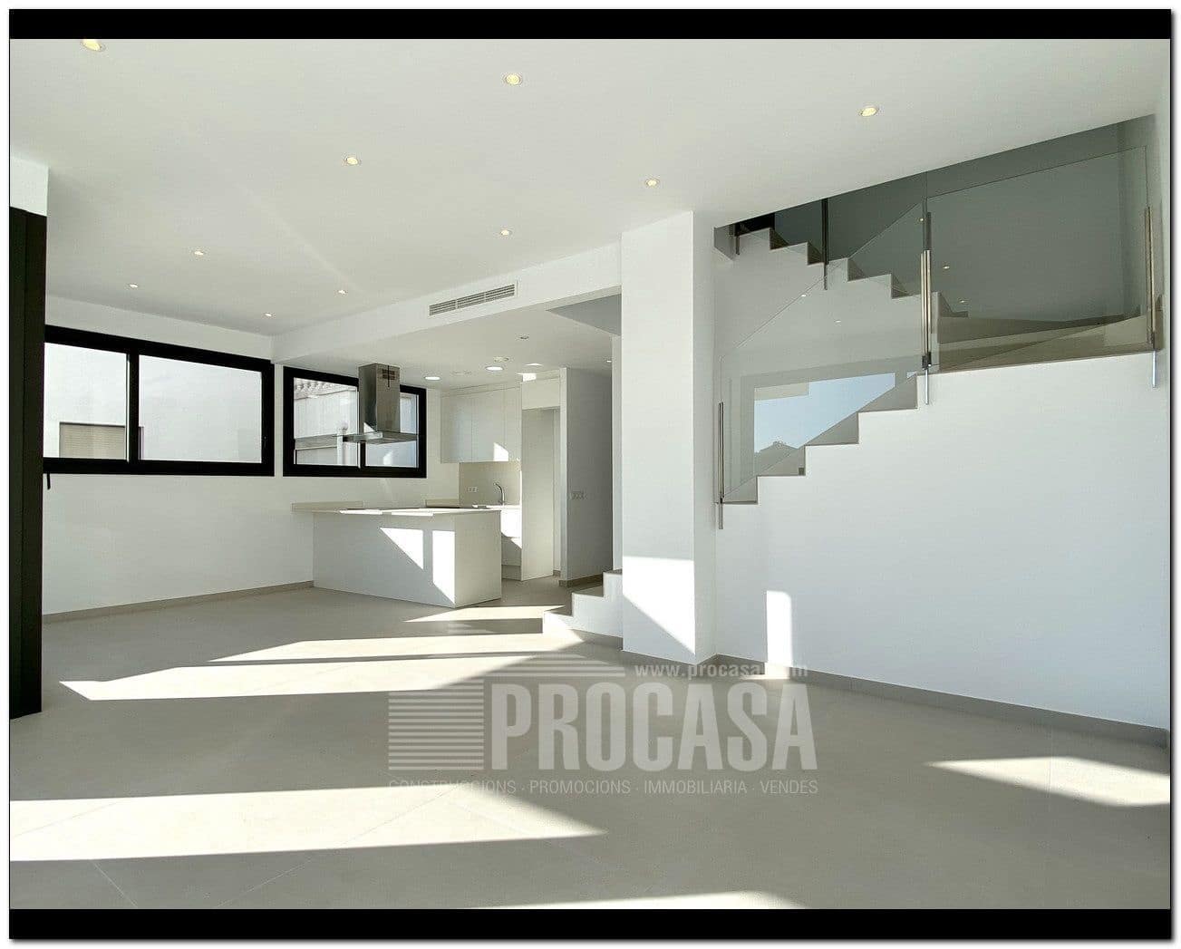 4 slaapkamer Villa te koop in Empuriabrava met zwembad garage - € 659.000 (Ref: 7401760)