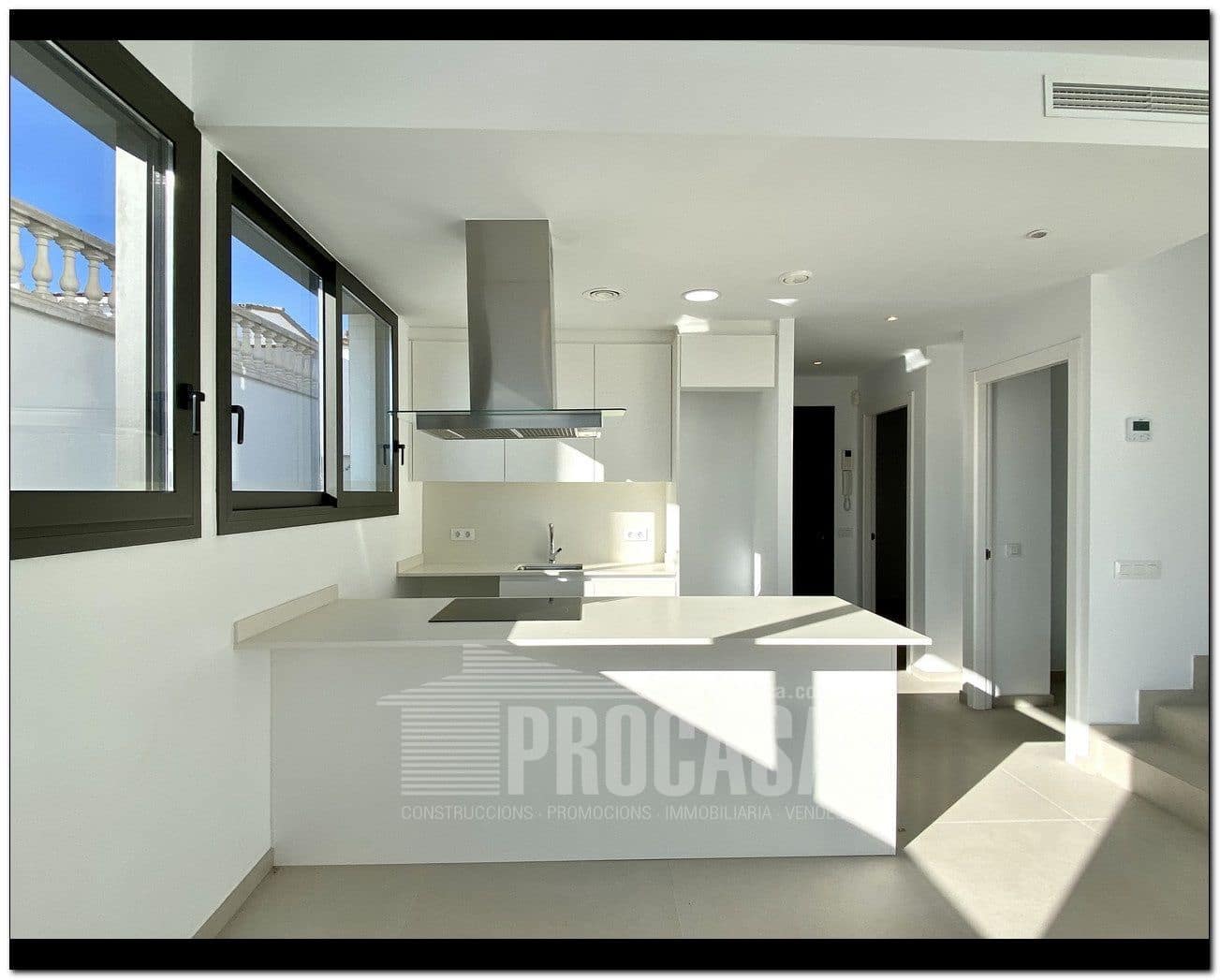 4 slaapkamer Villa te koop in Empuriabrava met zwembad garage - € 659.000 (Ref: 7401760)