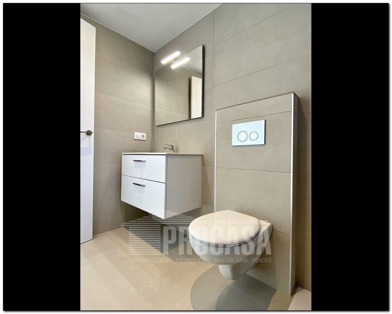 4 slaapkamer Villa te koop in Empuriabrava met zwembad garage - € 659.000 (Ref: 7401760)