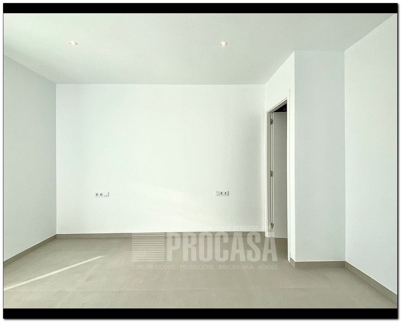 4 slaapkamer Villa te koop in Empuriabrava met zwembad garage - € 659.000 (Ref: 7401760)