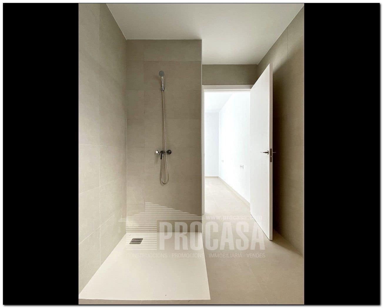 4 slaapkamer Villa te koop in Empuriabrava met zwembad garage - € 659.000 (Ref: 7401760)