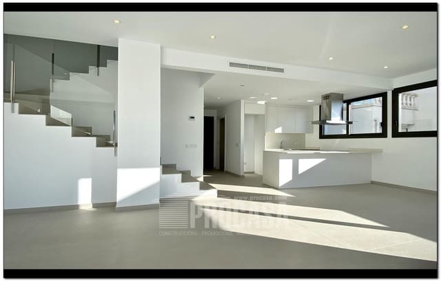 3 slaapkamer Villa te koop in Empuriabrava, Castelló d'Empúries met zwembad garage - € 659.000 (Ref: 7401761)