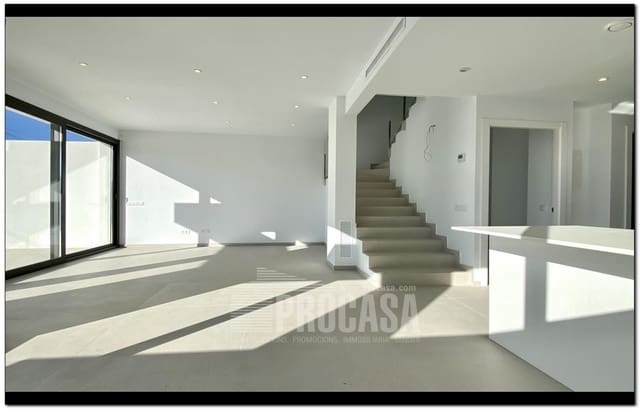 3 slaapkamer Villa te koop in Empuriabrava, Castelló d'Empúries met zwembad garage - € 659.000 (Ref: 7401761)