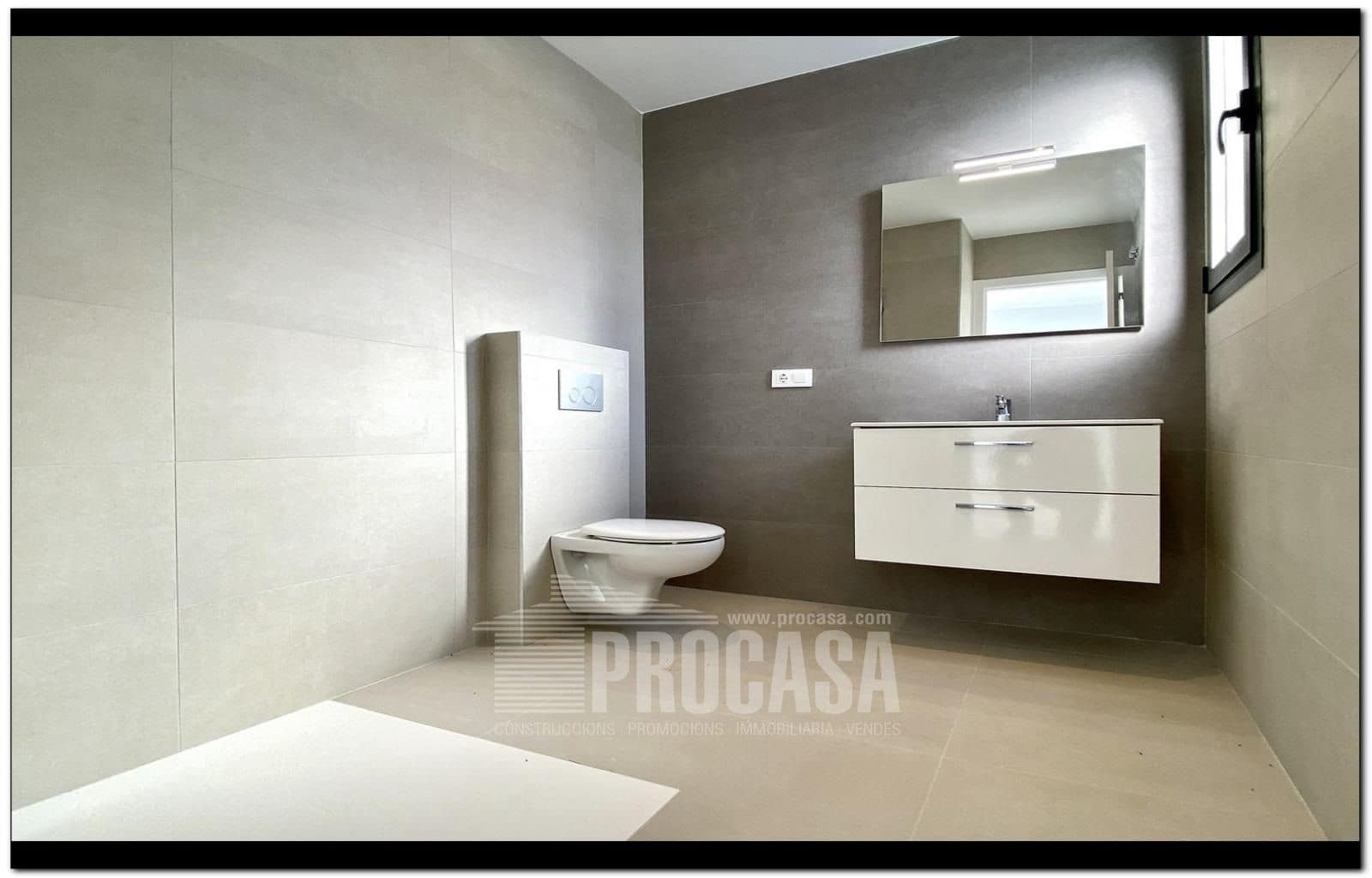 3 chambre Villa/Maison à vendre à Empuriabrava avec piscine garage - 659 000 € (Ref: 7401761)