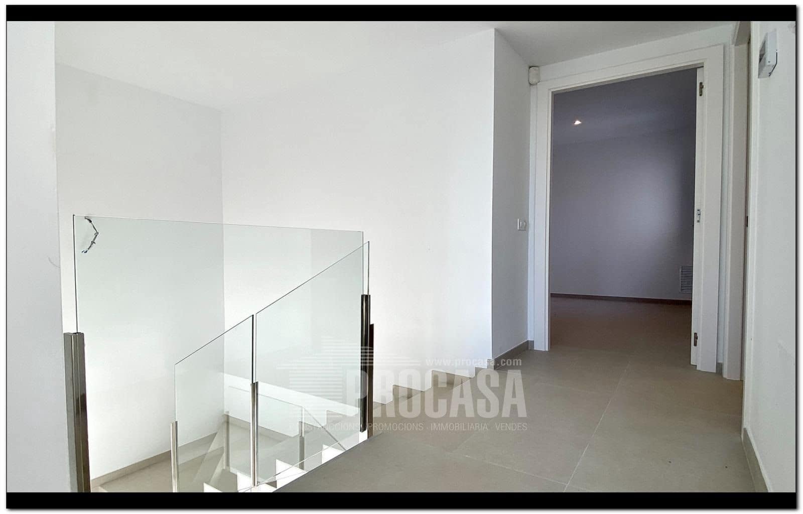 3 chambre Villa/Maison à vendre à Empuriabrava avec piscine garage - 659 000 € (Ref: 7401761)