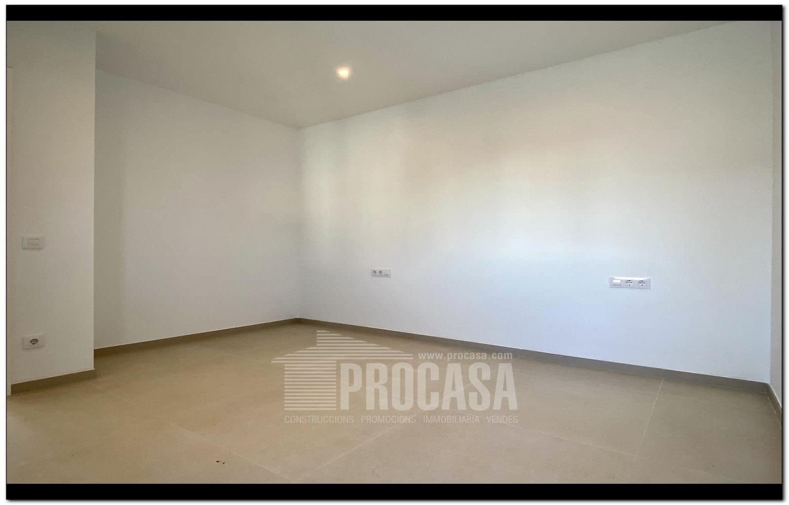 3 chambre Villa/Maison à vendre à Empuriabrava avec piscine garage - 659 000 € (Ref: 7401761)