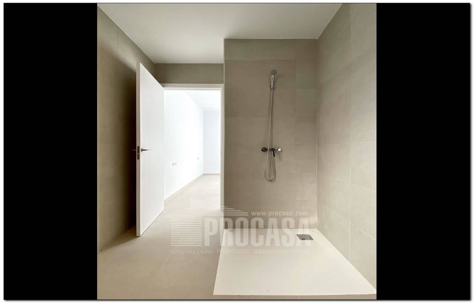 3 chambre Villa/Maison à vendre à Empuriabrava avec piscine garage - 659 000 € (Ref: 7401761)