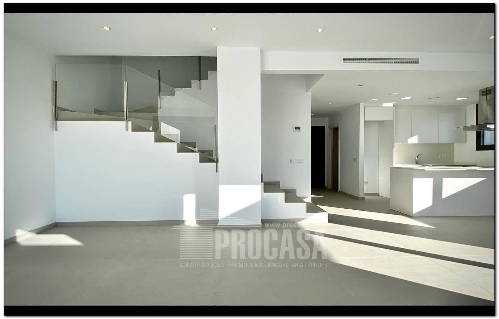 3 chambre Villa/Maison à vendre à Empuriabrava avec piscine garage - 659 000 € (Ref: 7401761)