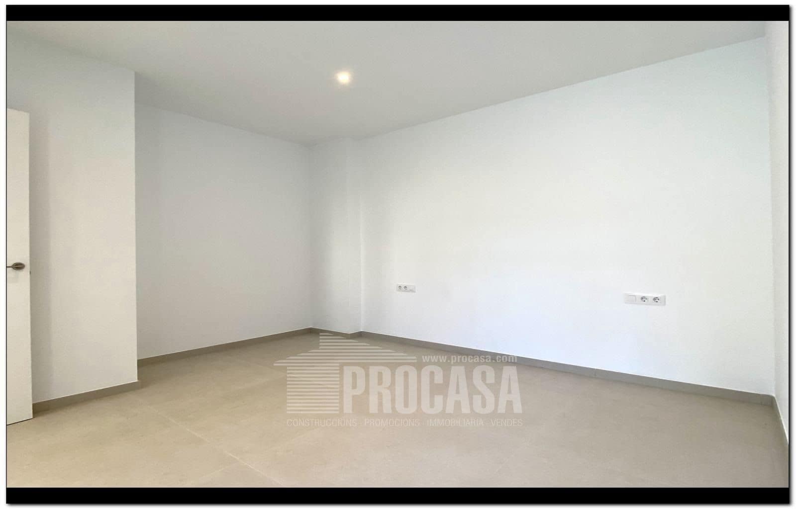 3 chambre Villa/Maison à vendre à Empuriabrava avec piscine garage - 659 000 € (Ref: 7401761)