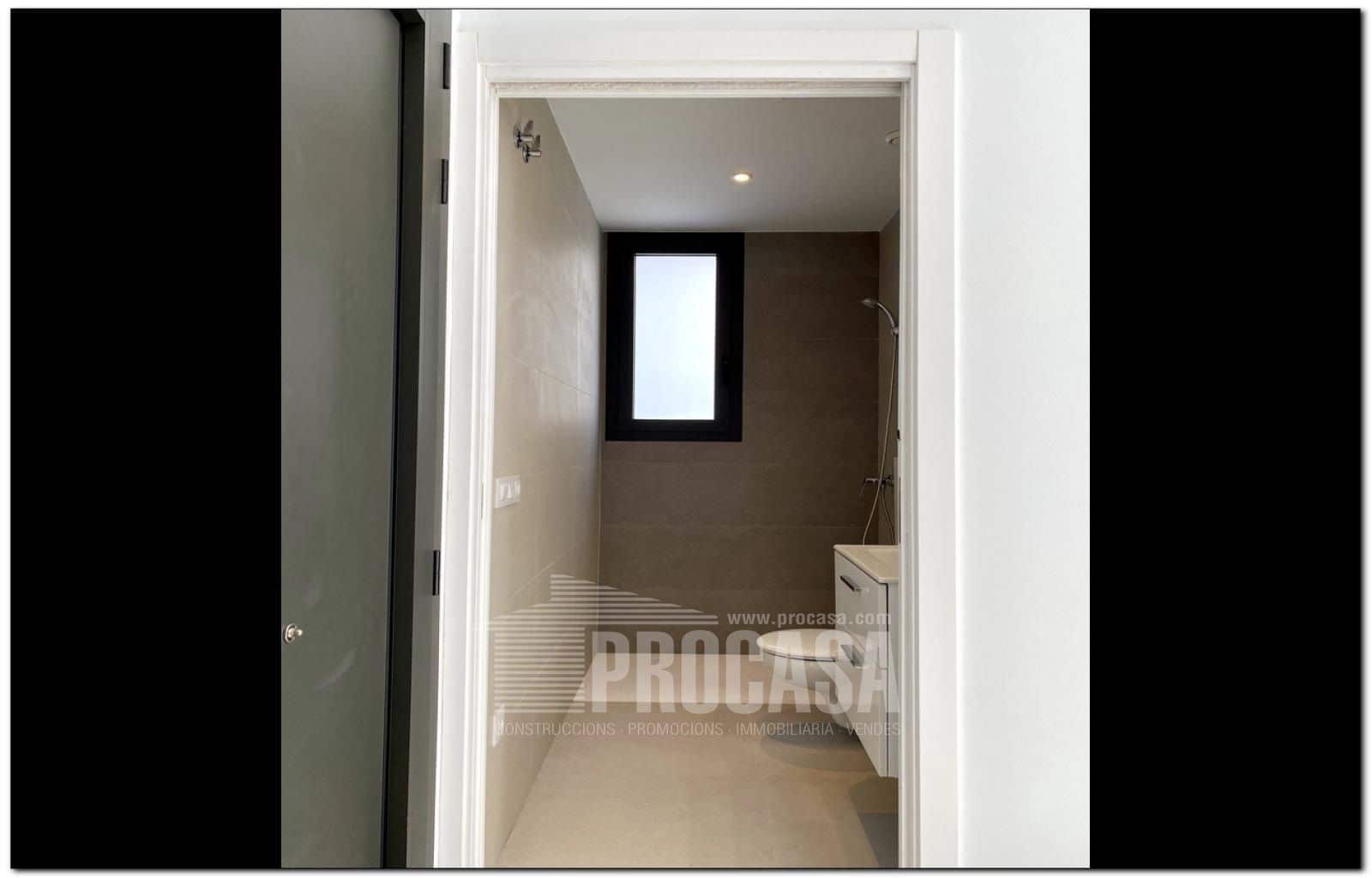 3 chambre Villa/Maison à vendre à Empuriabrava avec piscine garage - 659 000 € (Ref: 7401761)