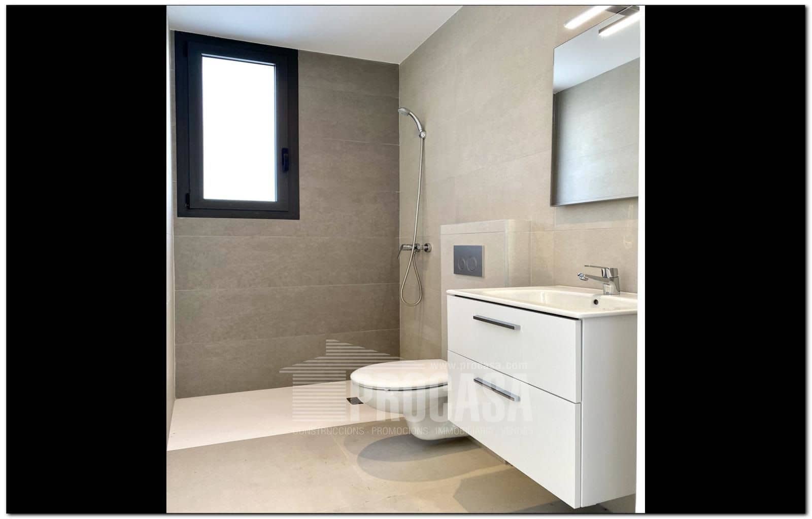 3 chambre Villa/Maison à vendre à Empuriabrava avec piscine garage - 659 000 € (Ref: 7401761)