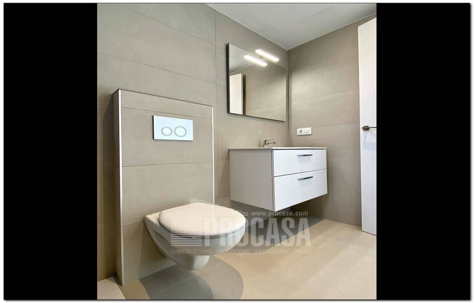 3 chambre Villa/Maison à vendre à Empuriabrava avec piscine garage - 659 000 € (Ref: 7401761)